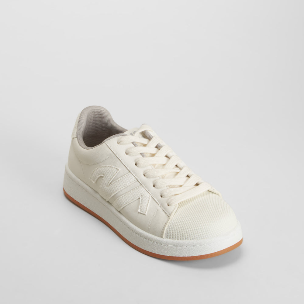 Deportiva teen blanca NYC