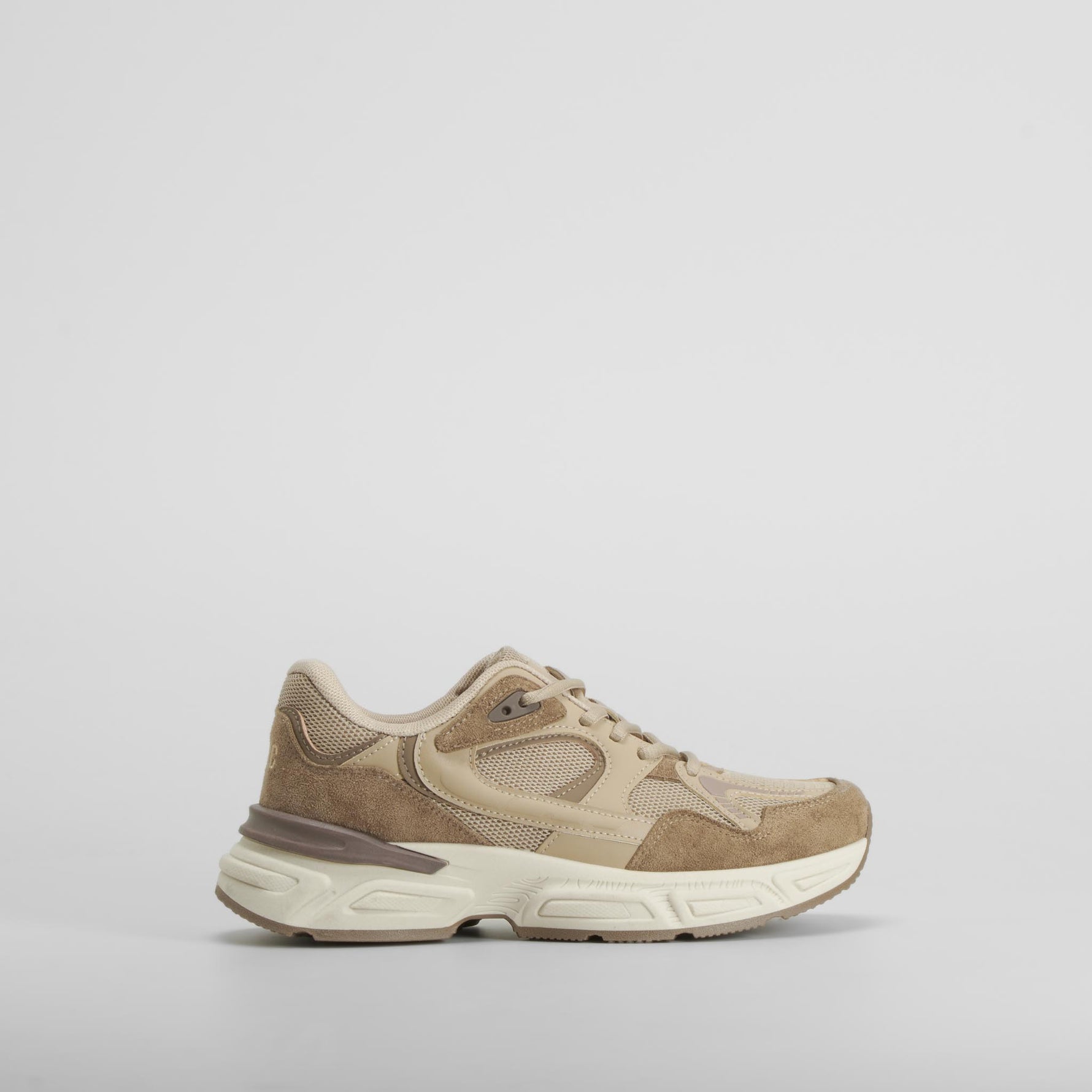 Deportiva running chunky marrón NYC