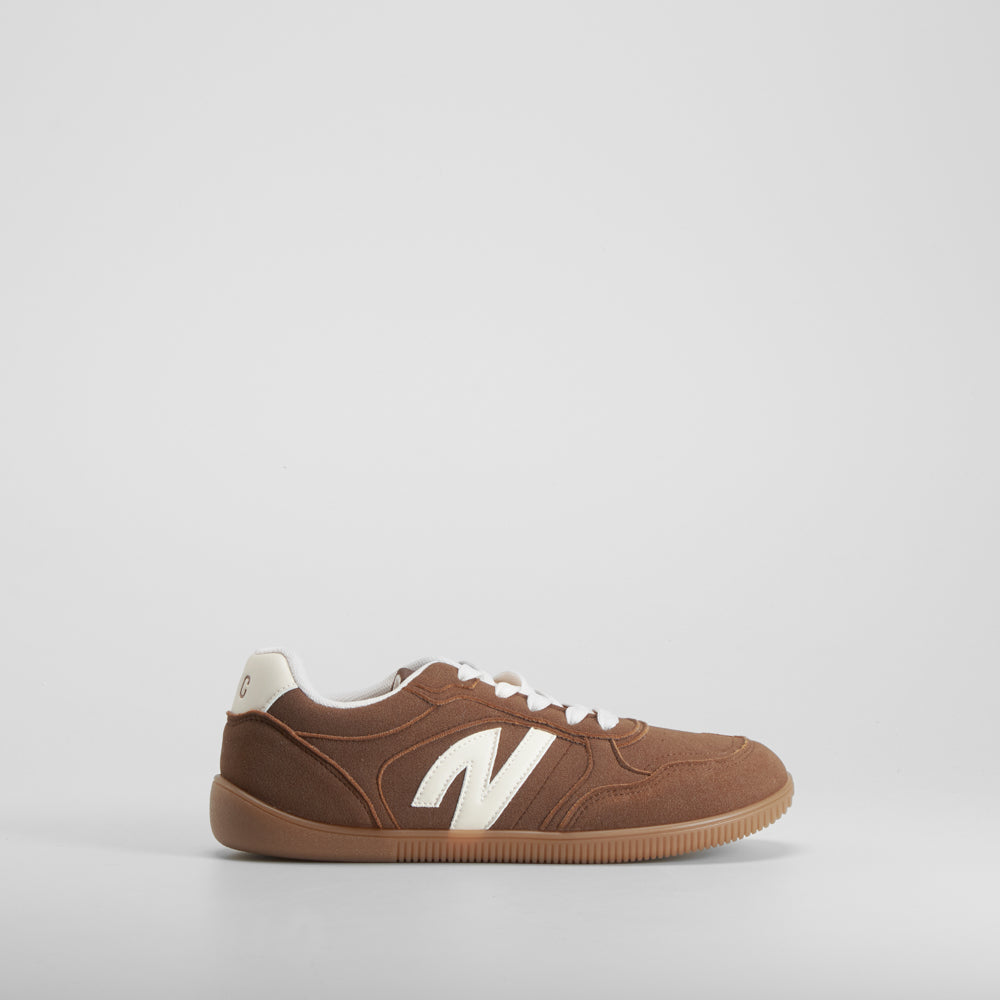 Sneaker barefoot marrón NYC