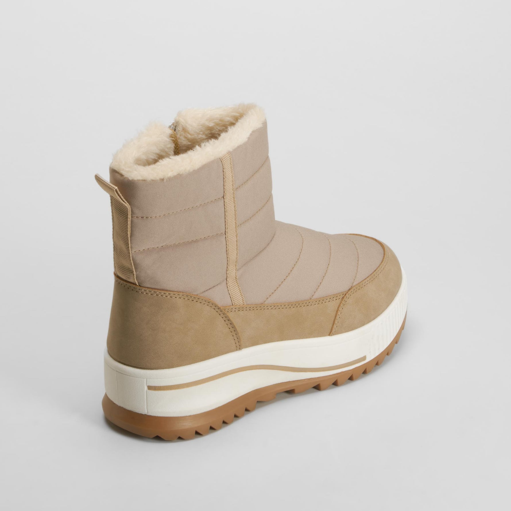 Botín de nieve suela gruesa beige NYC