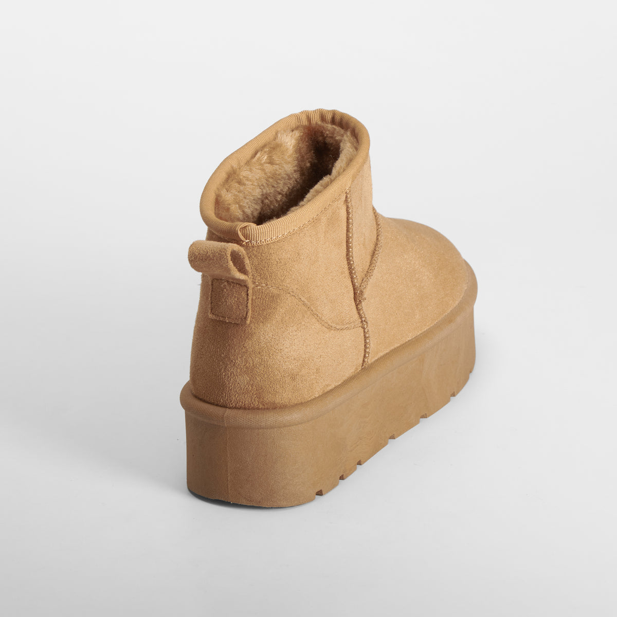 Botín australiano plataforma beige NYC