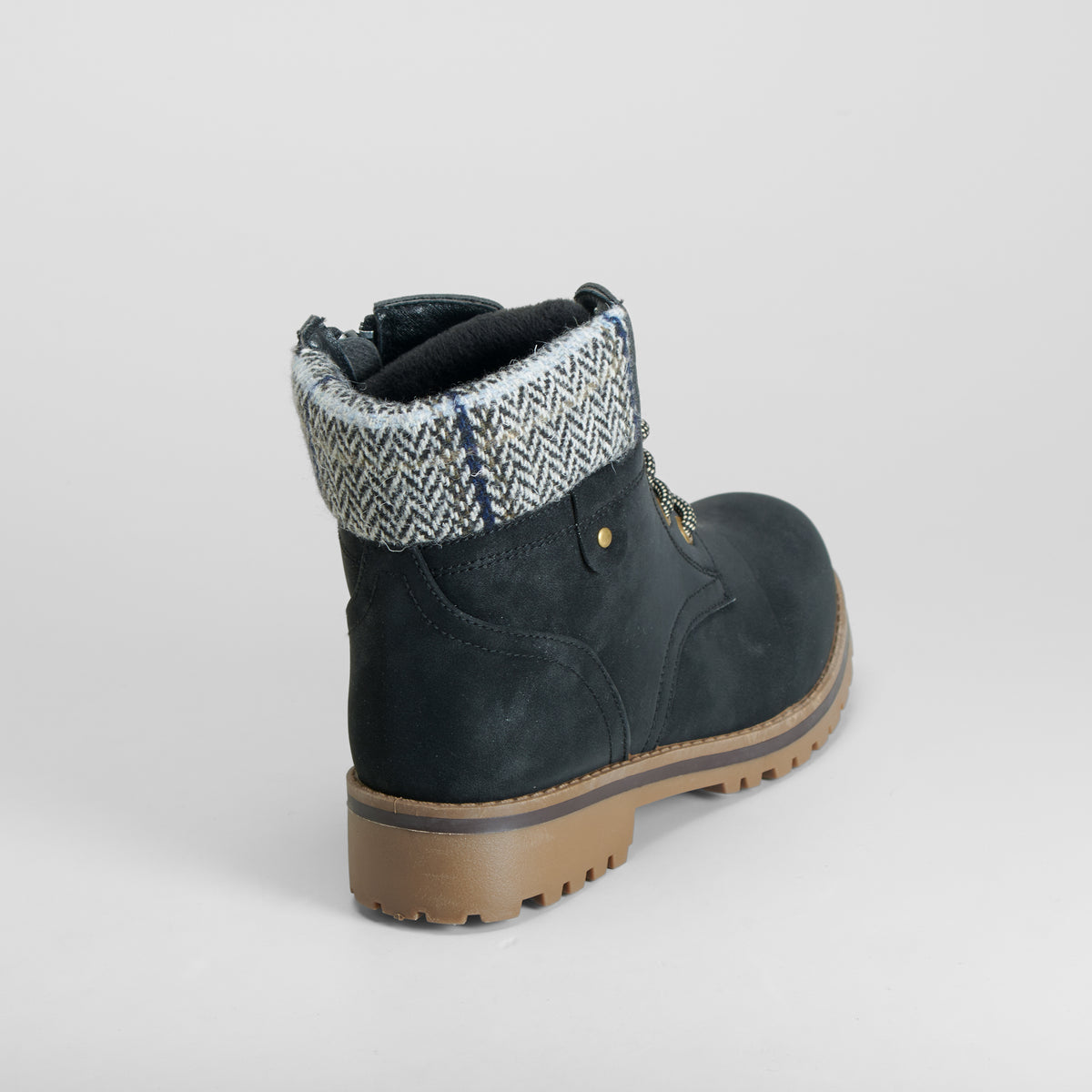Botín cordones cuello lana negro SENDA ROAD