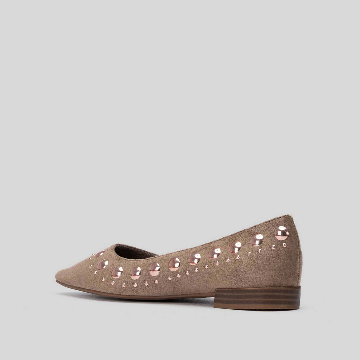 Bailarina tachas marrón PITILLOS