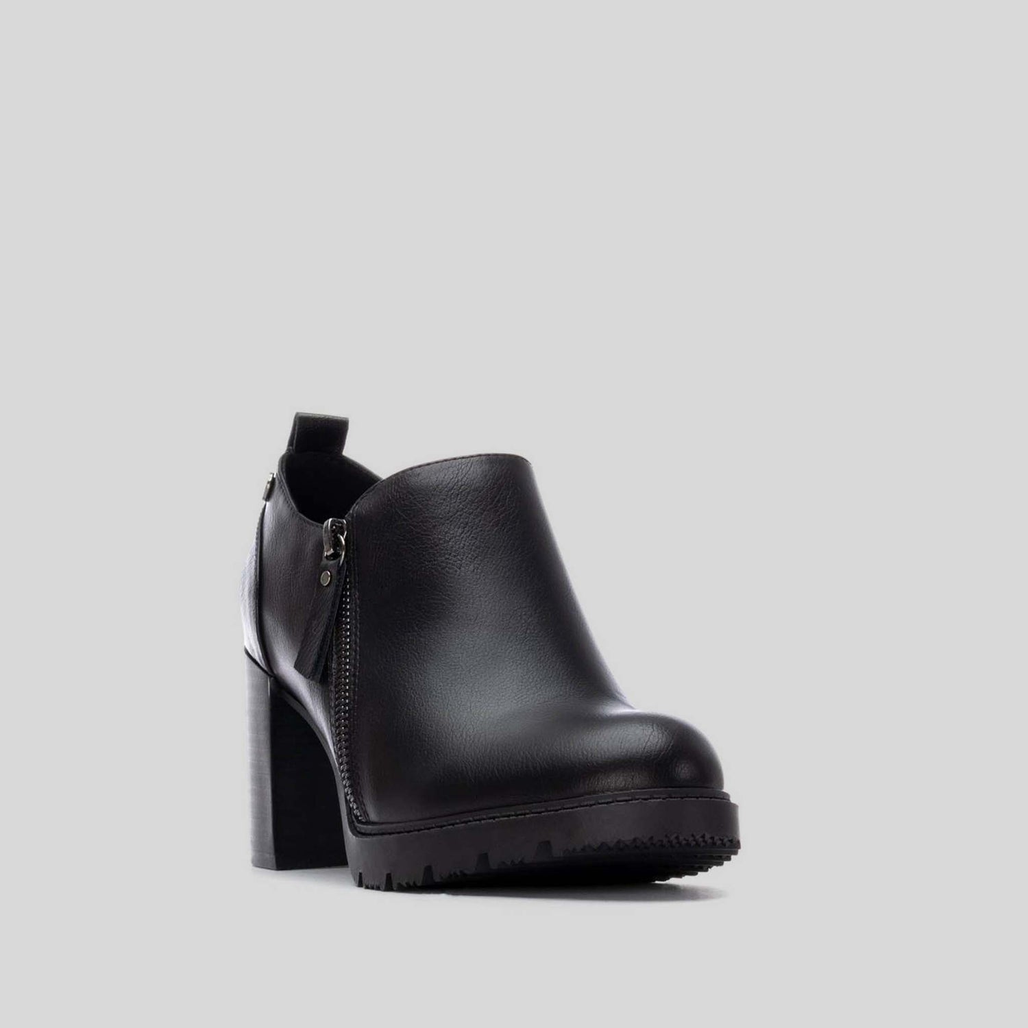 Zapato tacón alto cremallera negro XTI