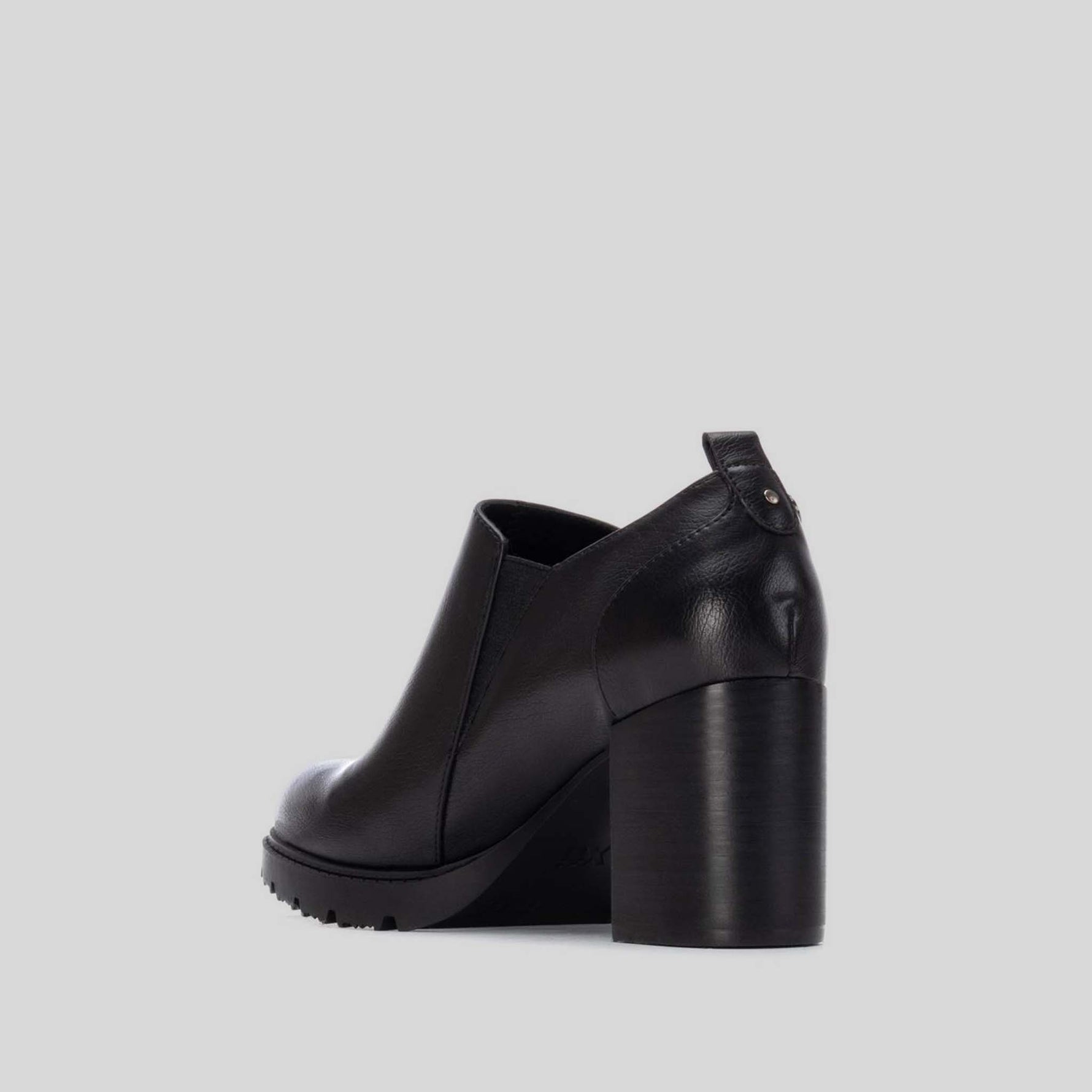 Zapato tacón alto cremallera negro XTI