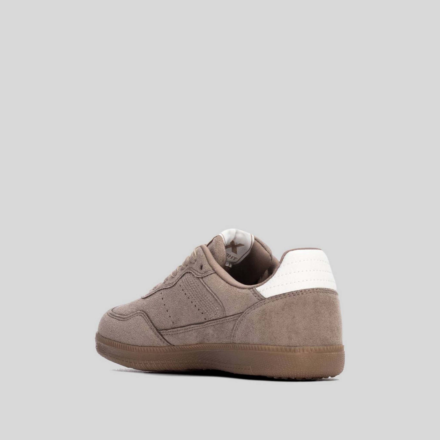 Sneaker suela caramelo beige XTI