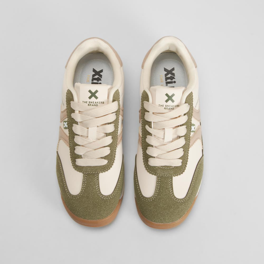 Sneaker retro verde y beige XTI