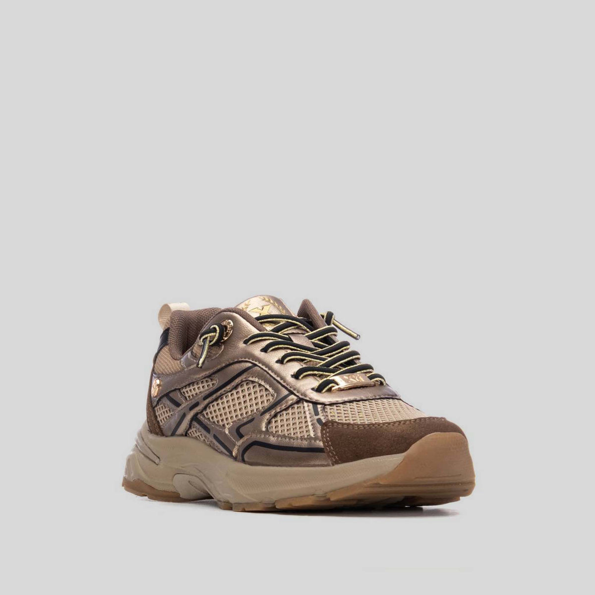 Zapatilla retro runner marrón XTI