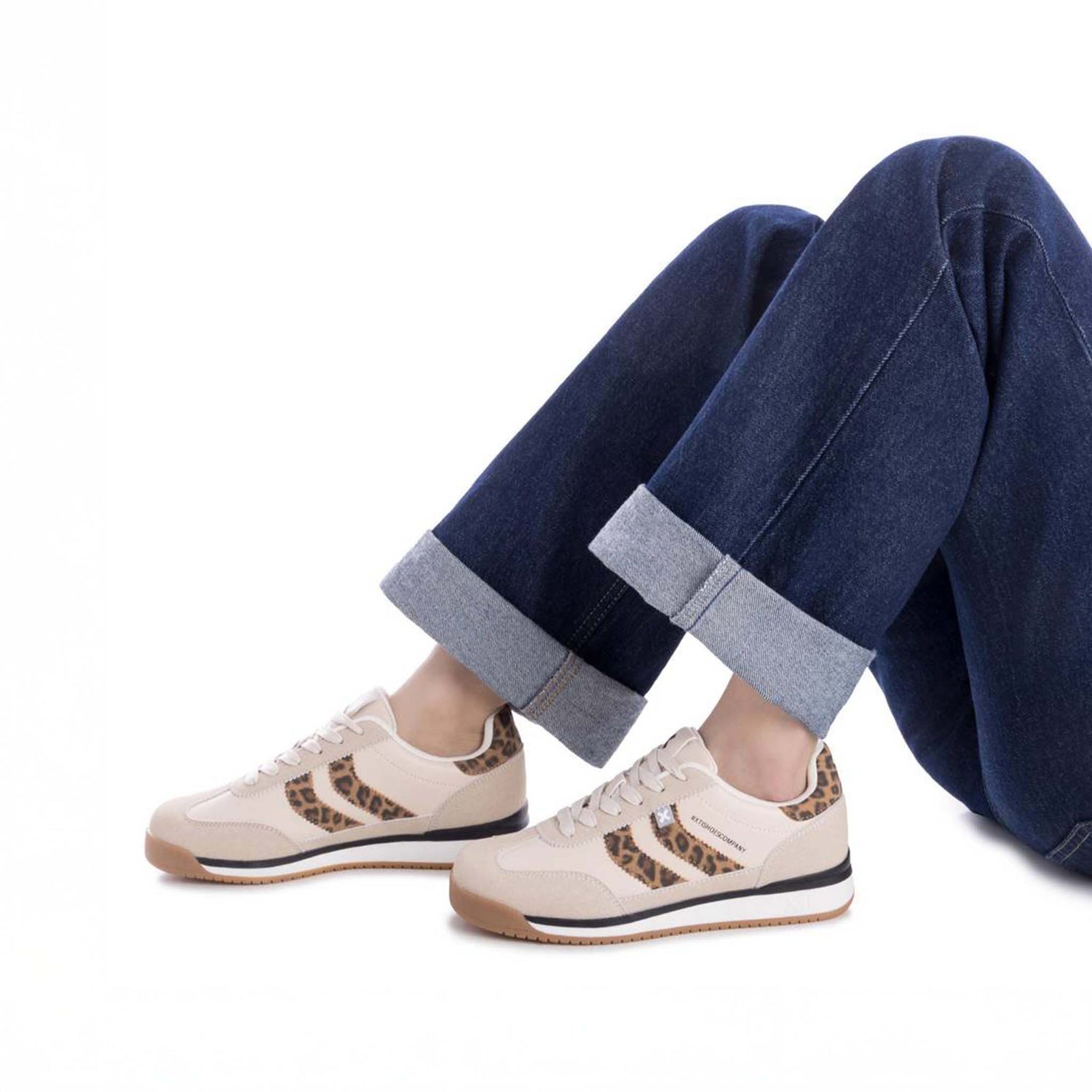 Zapatilla sneaker retro leopardo XTI