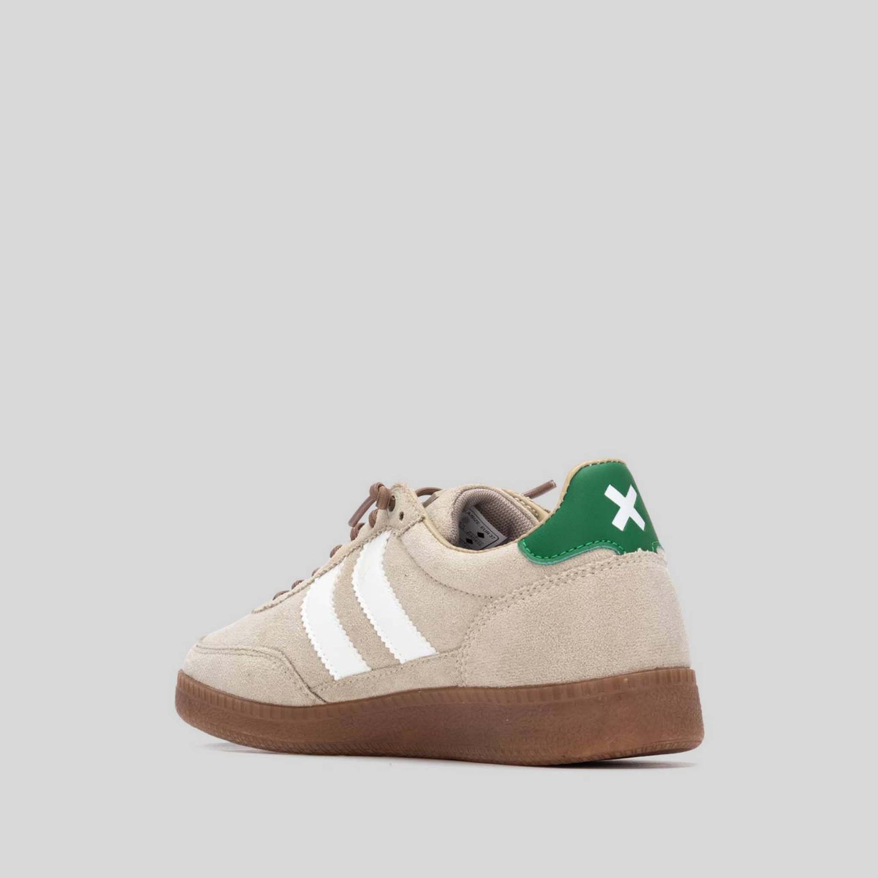 Sneaker baja suela caramelo beige XTI