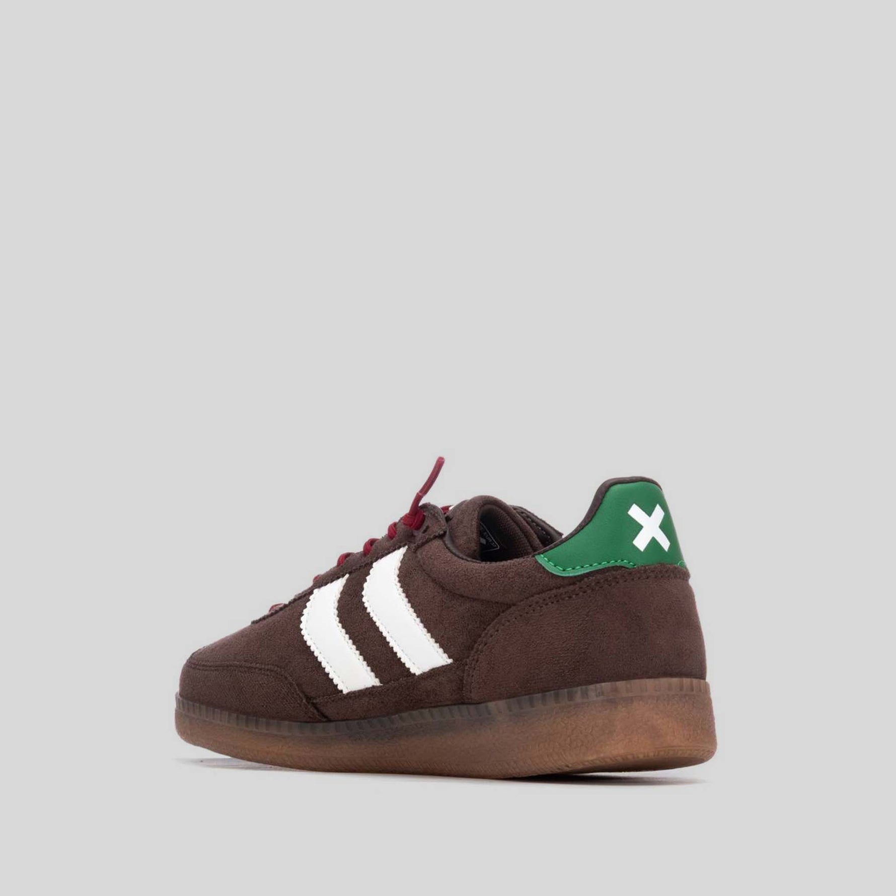 Sneaker suela caramelo rayas marrón XTI