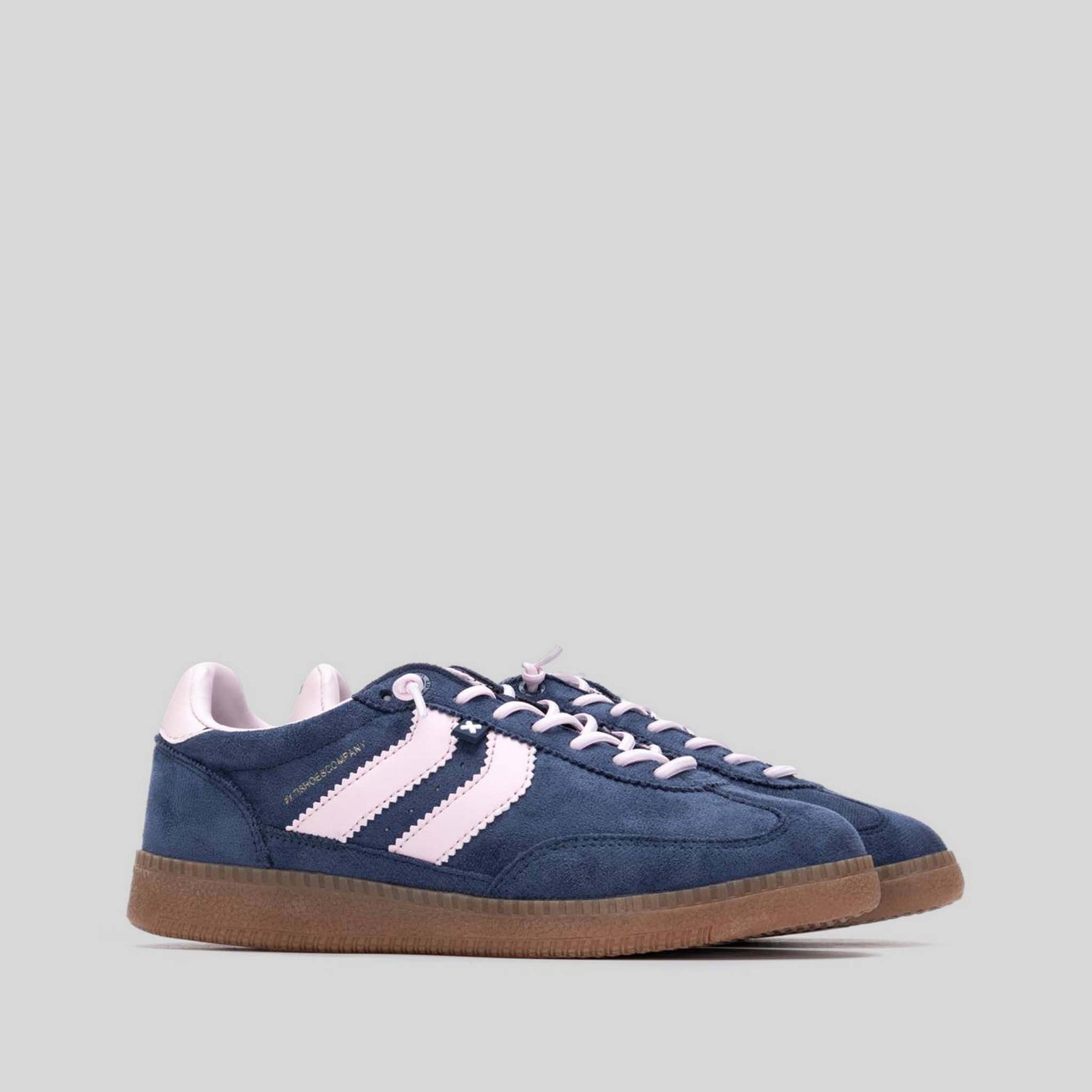Sneaker suela caramelo rayas blancas y azul XTI