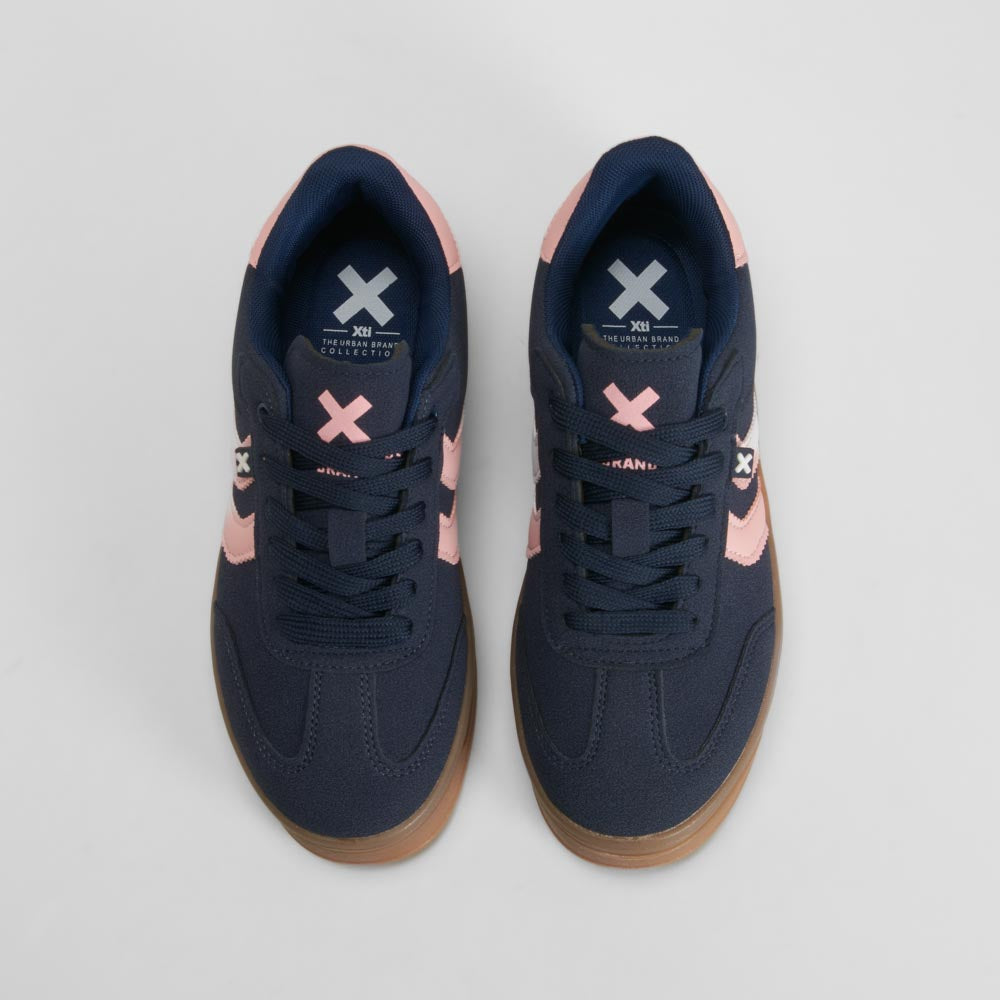 Sneaker plataforma detalles azul  XTI