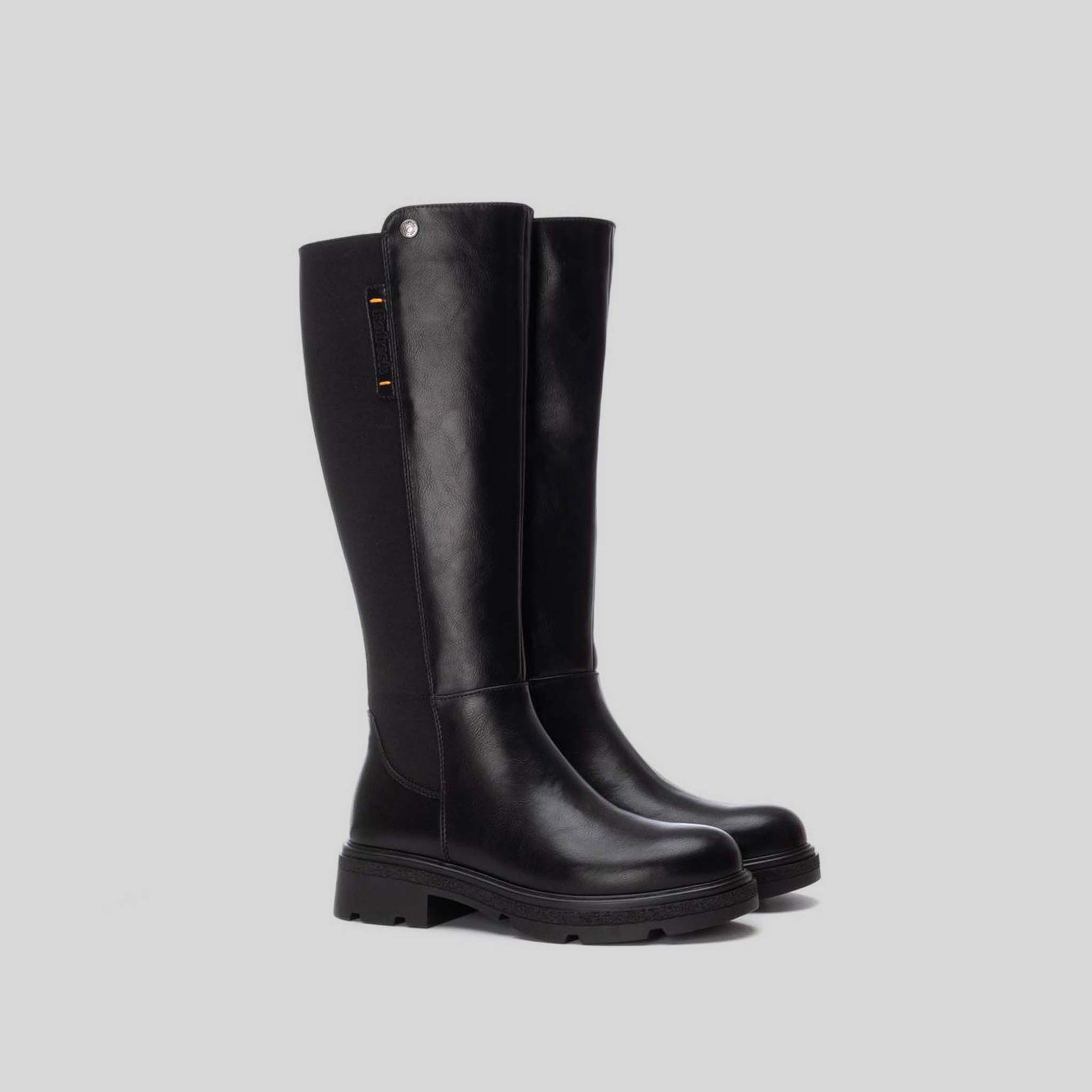Bota plana alta negra REFRESH