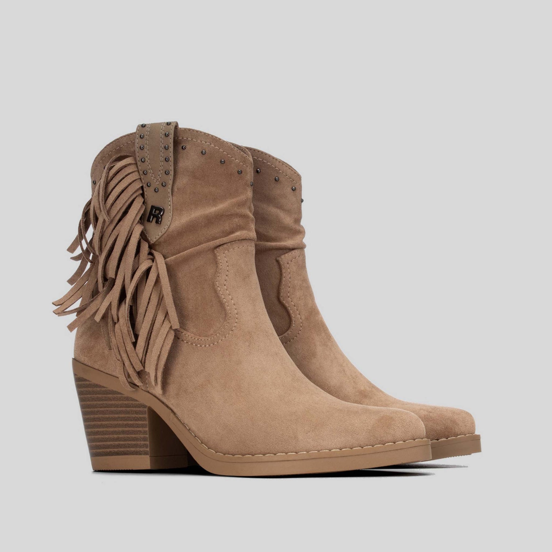 Botín campero flecos beige XTI