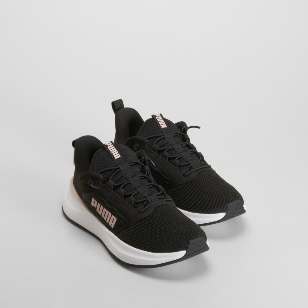 Deportiva Softride Carson negra PUMA
