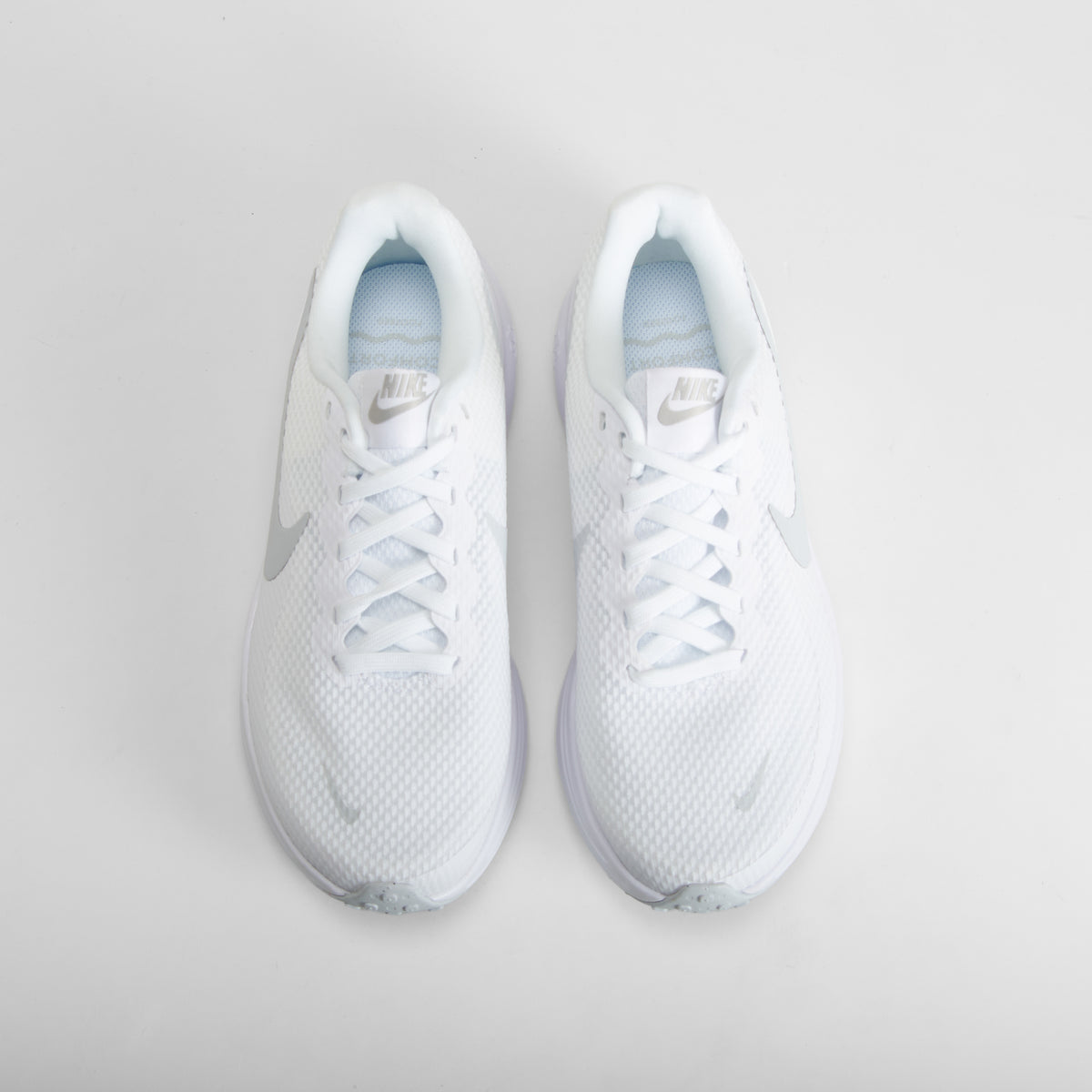 Zapatilla Revolution 8 blanca NIKE