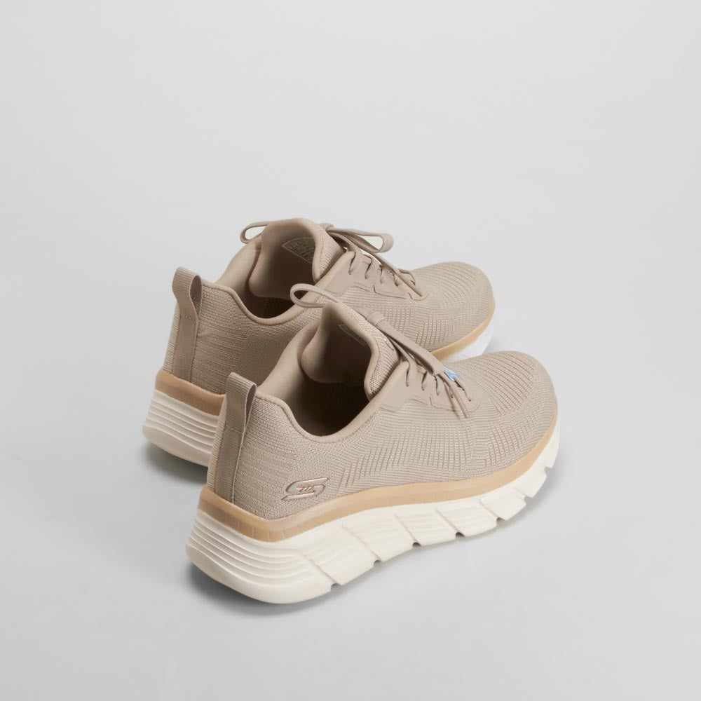 Deportiva Bobs urbana marrón SKECHERS