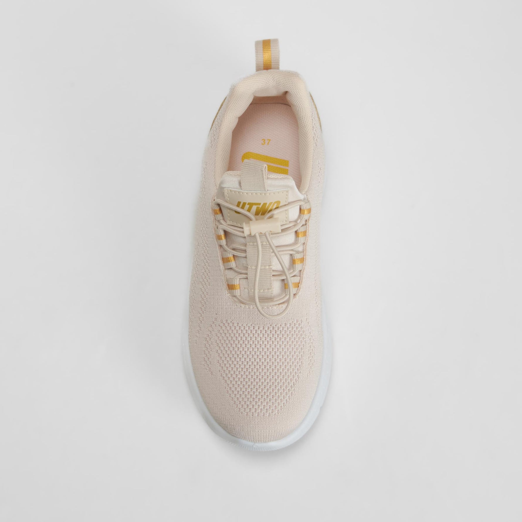 Deportiva cómoda elásticos beige UTWO