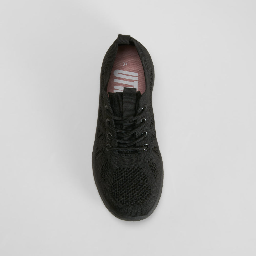 Zapatilla deportiva ligera negra UTWO