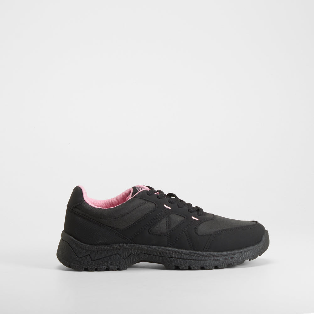Zapatilla deportiva trekking negra UTWO