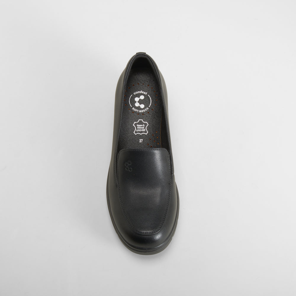 Zapato slip on de tacón bajo negro COMFEET