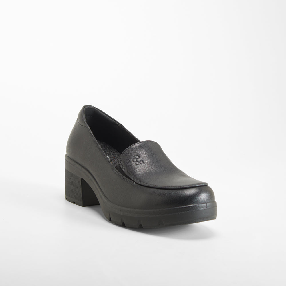 Zapato slip on de tacón bajo negro COMFEET