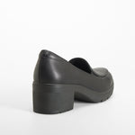 Zapato slip on de tacón bajo negro COMFEET
