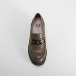 Mocasín tacón ancho marrón COMFEET
