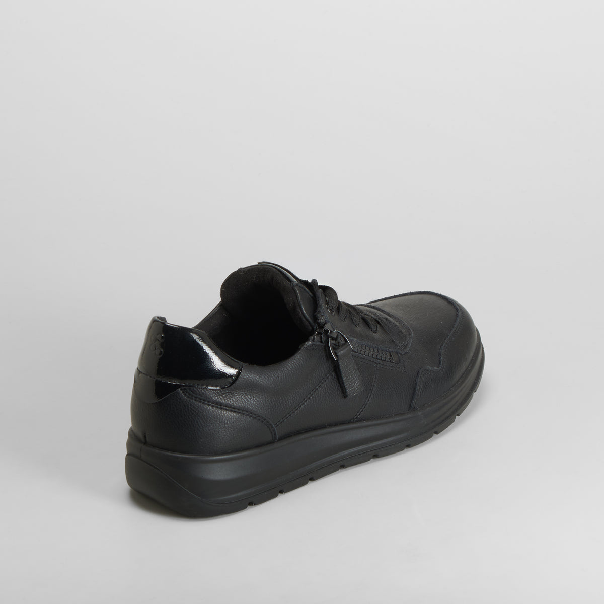 Zapato plano cordones piel negra COMFEET