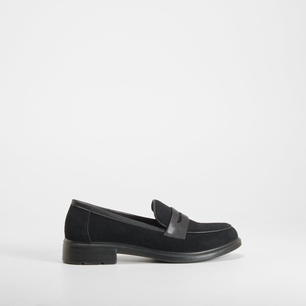 Mocasín serraje piel negro COMFEET