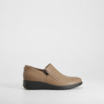 Zapato confort con cremallera marrón COMFEET