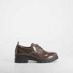 Zapato blucher charol marrón COMFEET