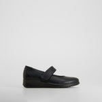 Zapato merceditas con pulsera negro COMFEET