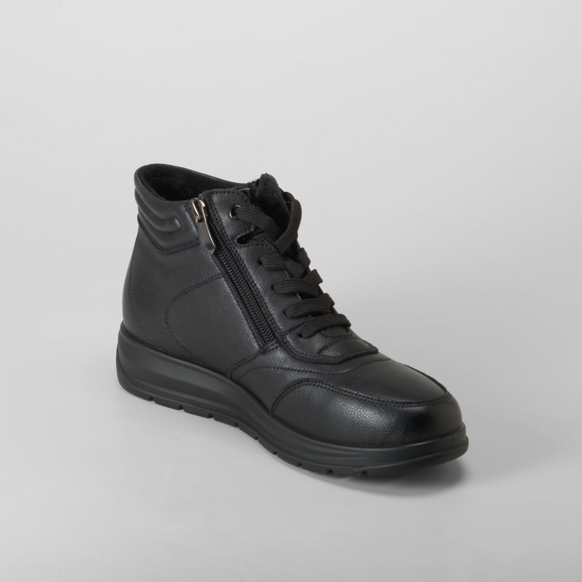 Botín piel casual negra COMFEET