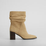 Bota arrugada tacón alto beige FOSCO