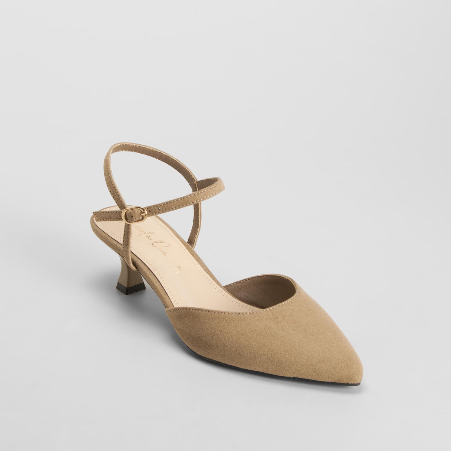 Zapato tacón destalonado salón beige PICCOLA PIU