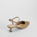 Zapato tacón destalonado salón beige PICCOLA PIU