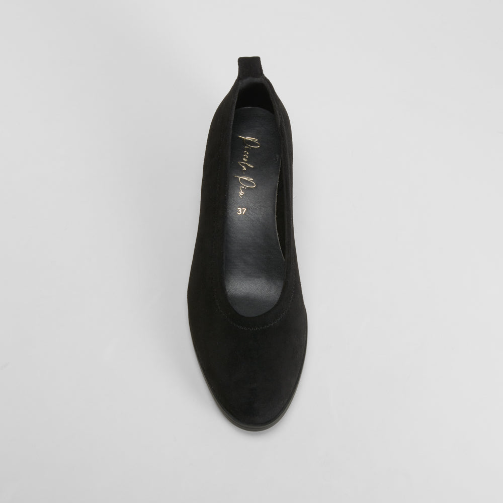 Zapato tacón bajo elegante negro PICCOLA PIU