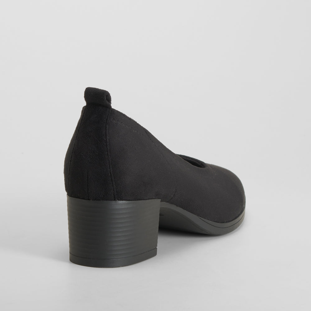 Zapato tacón bajo elegante negro PICCOLA PIU