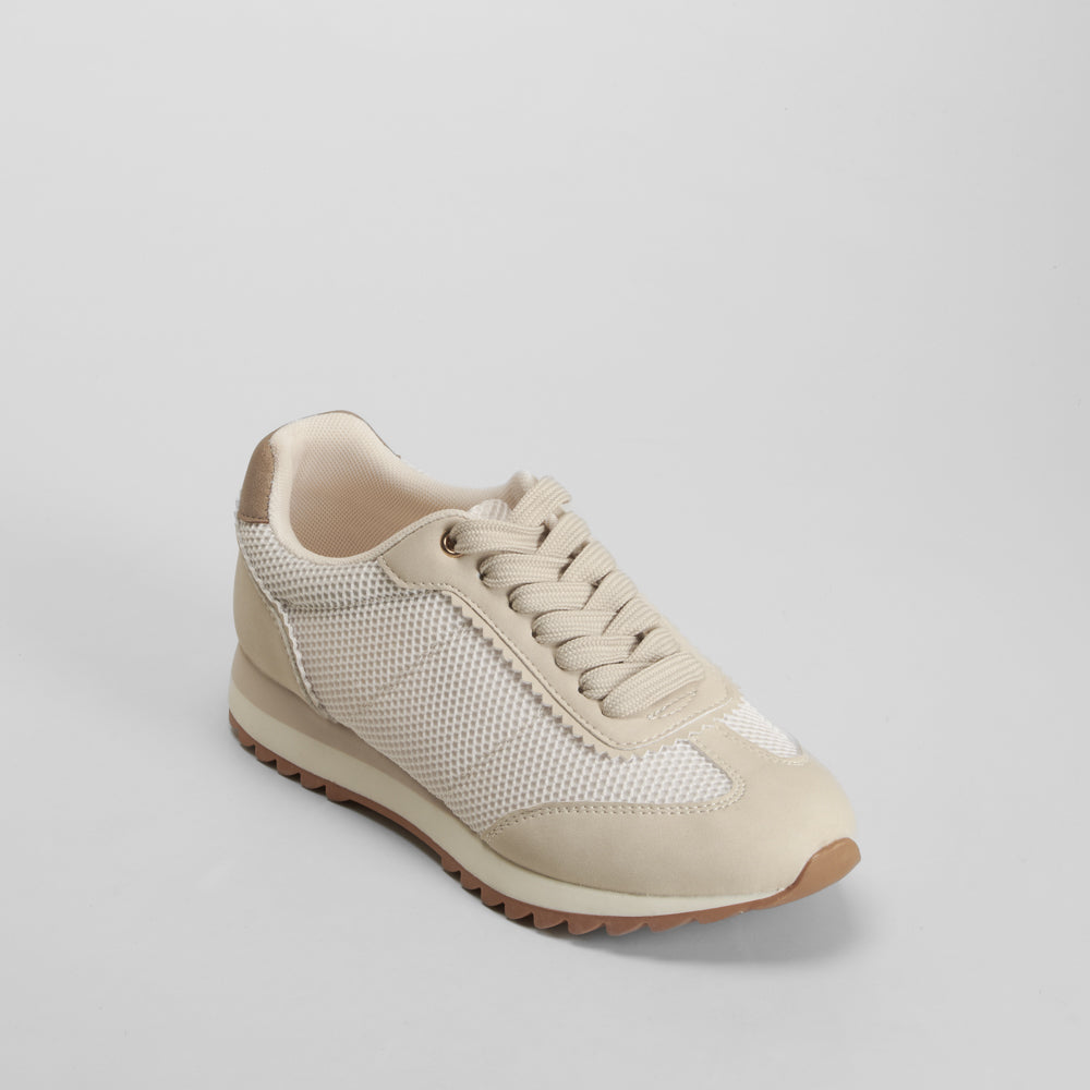 Zapatilla casual beige suela gruesa PICCOLA PIU