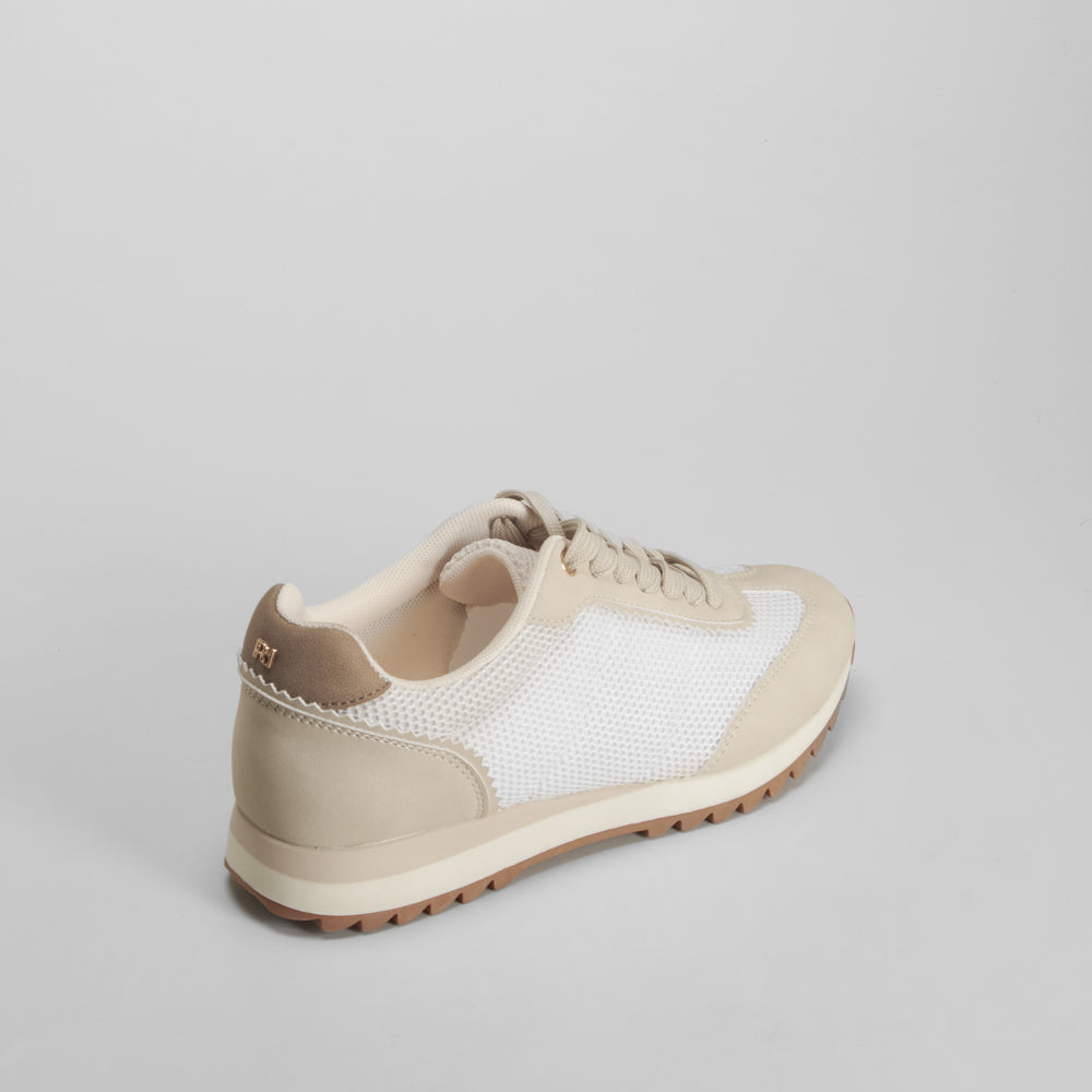 Zapatilla casual beige suela gruesa PICCOLA PIU