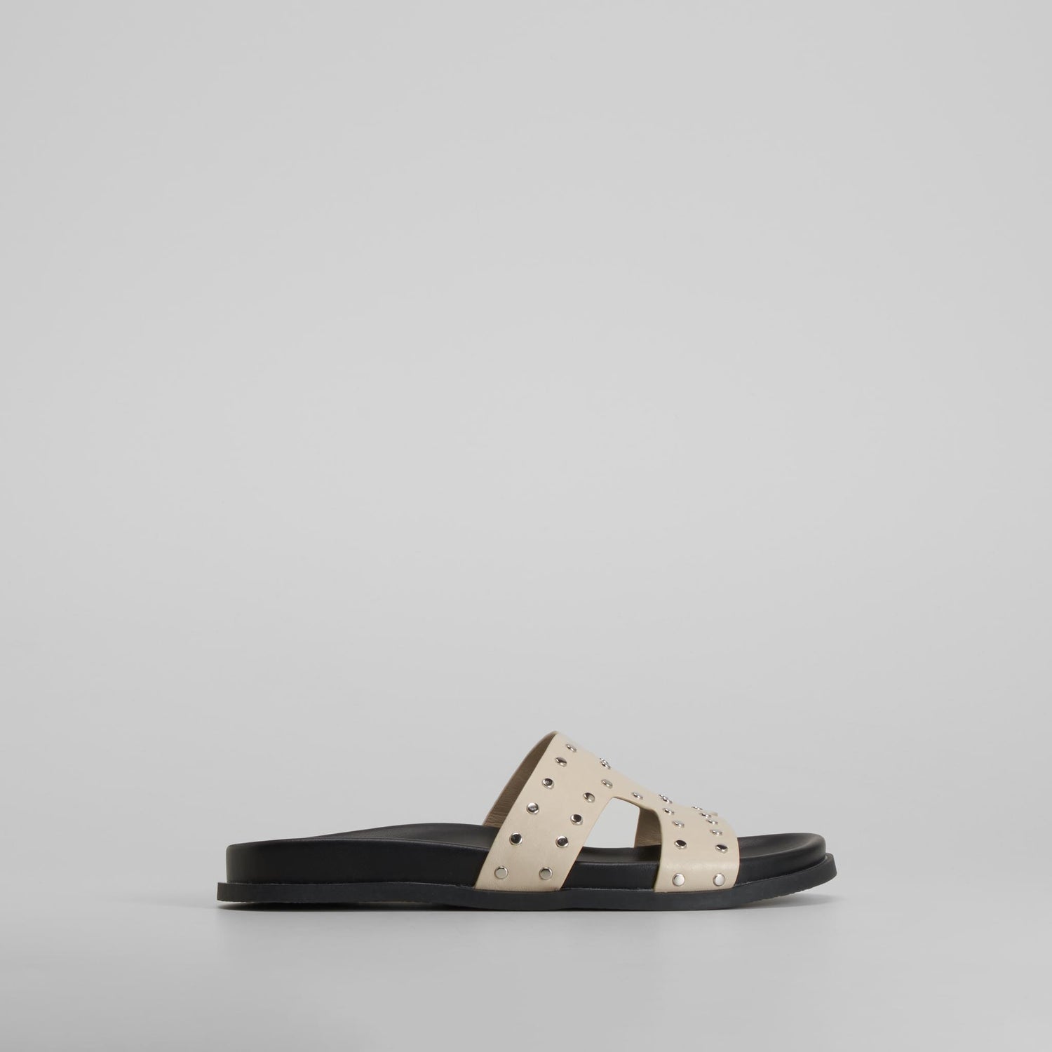 Sandalia bio tachuelas blanca PICCOLA PIU