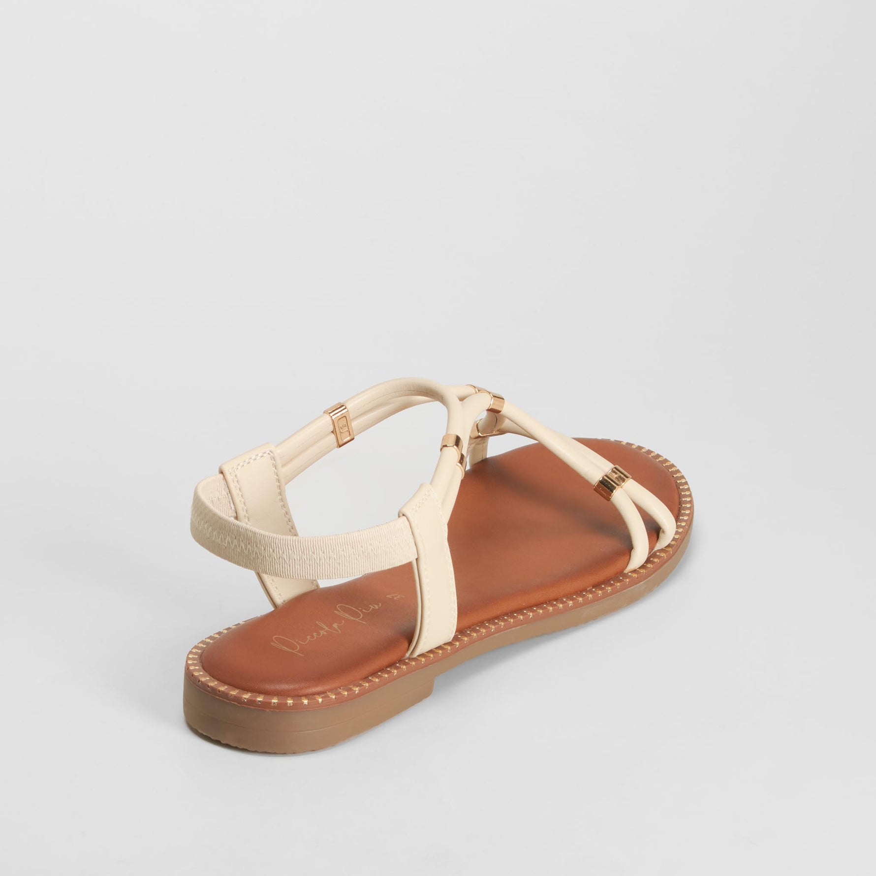 Sandalia plana elásticos beige PICCOLA PIU