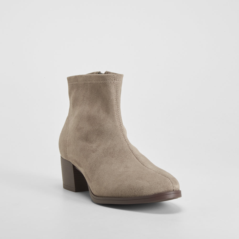 Botín tacón elástico beige PICCOLA PIU