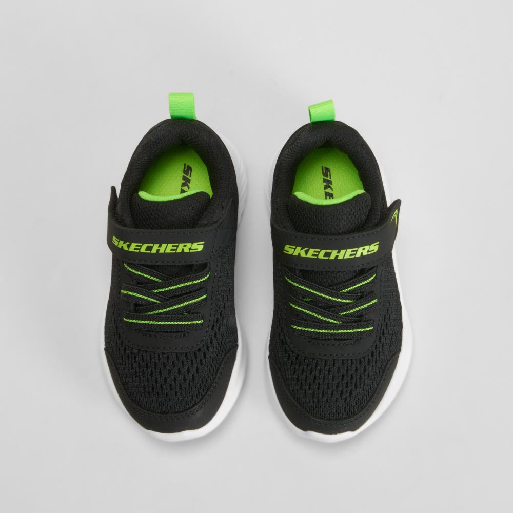 Zapatilla Bounder Quantarun velcro negra SKECHERS