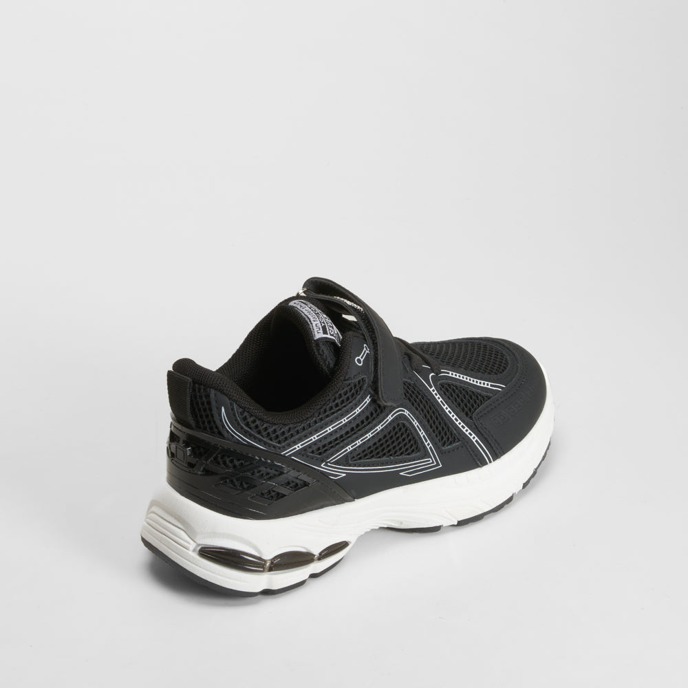 Sneaker con velcro negra SEVEN FIVE
