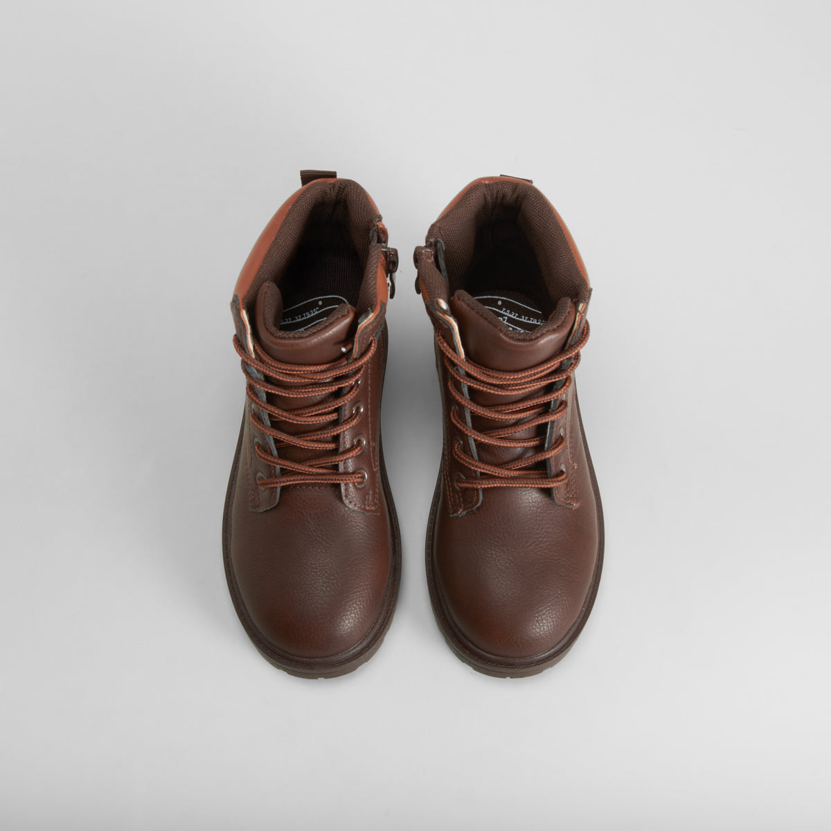 Botín montaña cordones marrón SEVEN FIVE