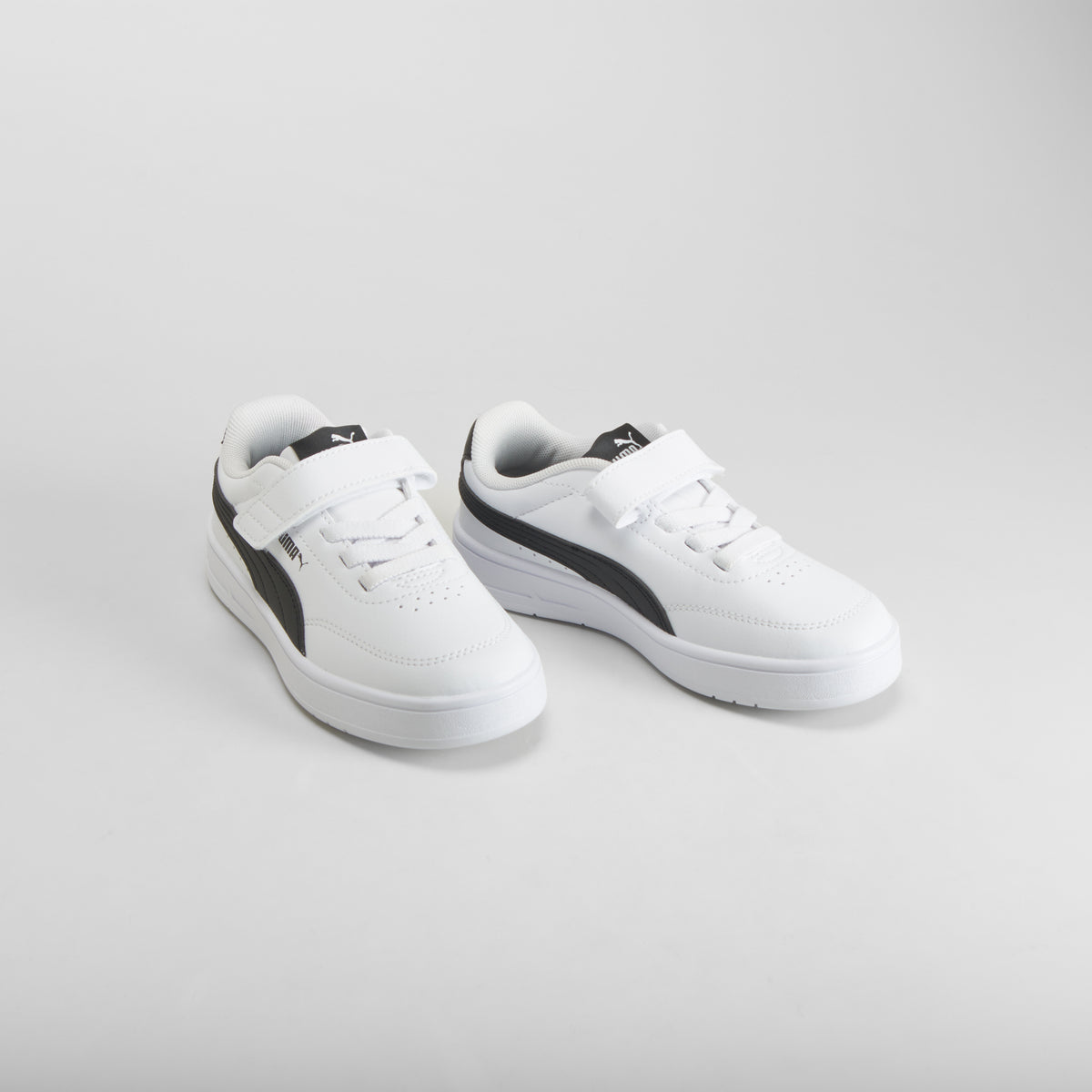 Zapatilla Court Classic Clean velcro blanca PUMA