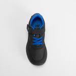 Zapatilla deportiva trekking negro y azul UTWO